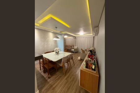 Apartamento à venda com 76m², 2 quartos e 2 vagasSala