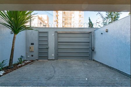 Casa à venda com 240m², 3 quartos e 3 vagas Casa à venda com 240m², 3 quartos e 3 vagasGaragem