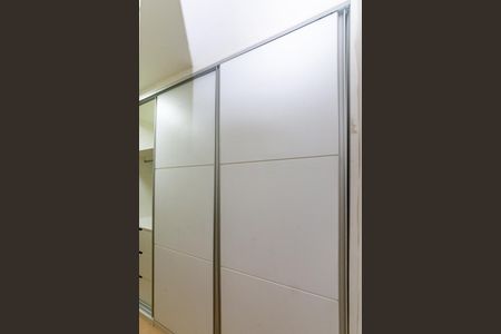 Casa à venda com 240m², 3 quartos e 3 vagas Casa à venda com 240m², 3 quartos e 3 vagasCloset da suíte