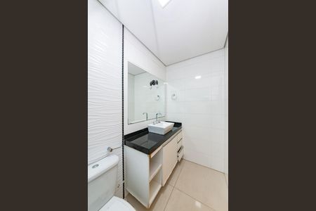 Casa à venda com 240m², 3 quartos e 3 vagas Casa à venda com 240m², 3 quartos e 3 vagasBanheiro da Suíte