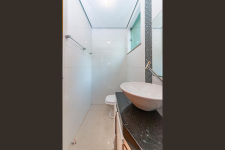 Casa à venda com 240m², 3 quartos e 3 vagas Casa à venda com 240m², 3 quartos e 3 vagasLavabo