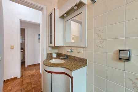 Apartamento para alugar com 103m², 3 quartos e 1 vaga Apartamento para alugar com 103m², 3 quartos e 1 vagaBanheiro da Suíte