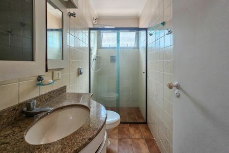 Apartamento para alugar com 103m², 3 quartos e 1 vaga Apartamento para alugar com 103m², 3 quartos e 1 vagaBanheiro da Suíte