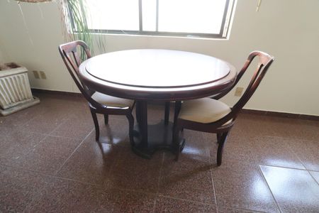 Apartamento para alugar com 170m², 3 quartos e 2 vagasSala