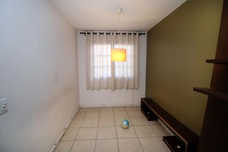 Casa à venda com 93m², 3 quartos e 2 vagasSala