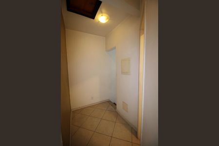 Casa à venda com 93m², 3 quartos e 2 vagasHall entre quartos