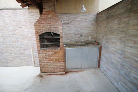 Casa à venda com 93m², 3 quartos e 2 vagasQuintal e Churrasqueira