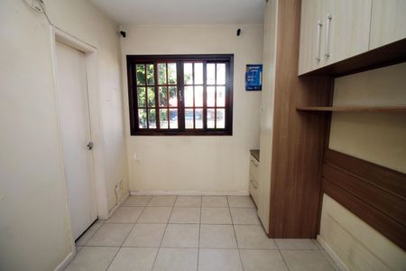 Casa à venda com 93m², 3 quartos e 2 vagasSuíte