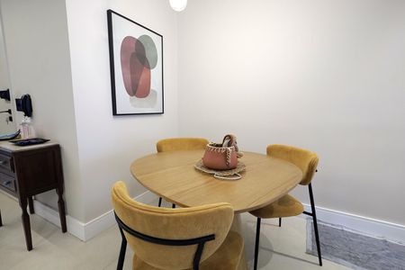 Apartamento à venda com 130m², 4 quartos e 2 vagasSala de Jantar