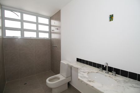 Apartamento à venda com 150m², 3 quartos e 1 vaga Apartamento à venda com 150m², 3 quartos e 1 vagaBanheiro Social 1