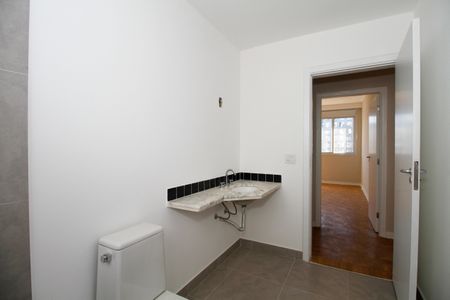 Apartamento à venda com 150m², 3 quartos e 1 vaga Apartamento à venda com 150m², 3 quartos e 1 vagaBanheiro Social 1