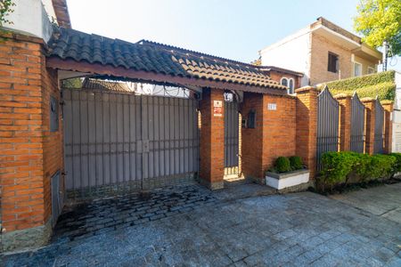 Casa à venda com 262m², 2 quartos e 6 vagasFachada