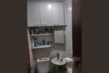 Apartamento à venda com 115m², 3 quartos e 2 vagasBANHEIRO