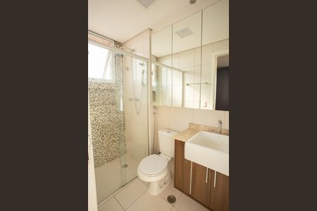 Apartamento à venda com 74m², 2 quartos e 2 vagasBanheiro da Suíte