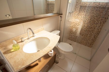 Apartamento à venda com 74m², 2 quartos e 2 vagasBanheiro Social