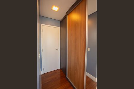 Apartamento à venda com 74m², 2 quartos e 2 vagasSuíte 2