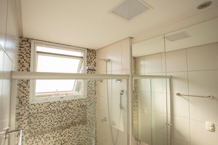 Apartamento à venda com 74m², 2 quartos e 2 vagasBanheiro da Suíte