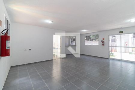Apartamento para alugar com 42m², 1 quarto e sem vaga Apartamento para alugar com 42m², 1 quarto e sem vagaÁrea comum - Salão de festas