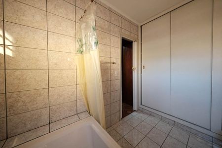 Casa para alugar com 100m², 3 quartos e 1 vagaBanheiro da Suíte