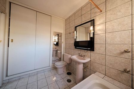 Casa para alugar com 100m², 3 quartos e 1 vagaBanheiro da Suíte