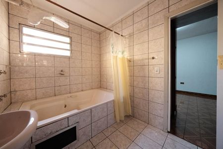 Casa para alugar com 100m², 3 quartos e 1 vagaBanheiro da Suíte