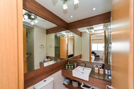 Apartamento à venda com 82m², 2 quartos e 1 vagaBanheiro Suíte