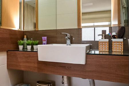 Apartamento à venda com 82m², 2 quartos e 1 vagaBanheiro Suíte