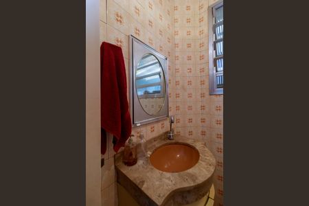 Casa à venda com 130m², 3 quartos e sem vagaBanheiro de Serviço