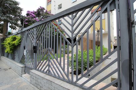 Apartamento à venda com 82m², 2 quartos e 1 vagaFachada e Portaria