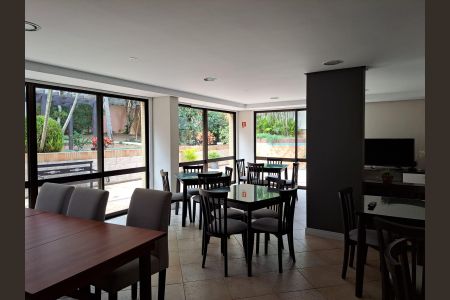 Apartamento para alugar com 182m², 3 quartos e 2 vagas Apartamento para alugar com 182m², 3 quartos e 2 vagasÁrea Comum - Salão de Festas