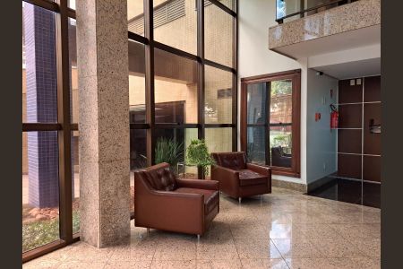 Apartamento para alugar com 182m², 3 quartos e 2 vagas Apartamento para alugar com 182m², 3 quartos e 2 vagasHall de Entrada