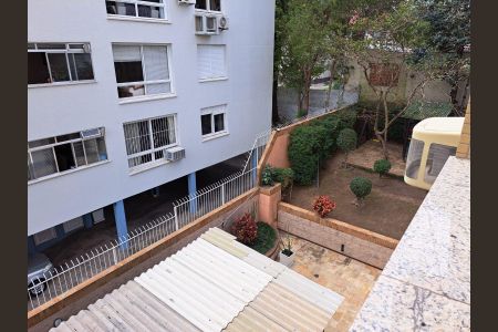 Sala 2 - Vista de apartamento para alugar com 3 quartos, 182m² em Petrópolis, Porto Alegre