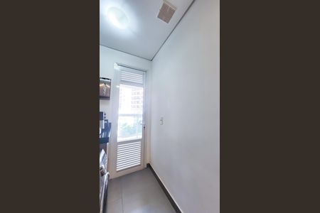 Apartamento à venda com 61m², 2 quartos e 1 vaga Apartamento à venda com 61m², 2 quartos e 1 vagaÁrea de Serviço