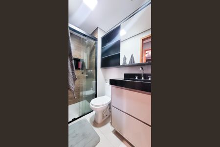 Apartamento à venda com 61m², 2 quartos e 1 vaga Apartamento à venda com 61m², 2 quartos e 1 vagaBanheiro Social