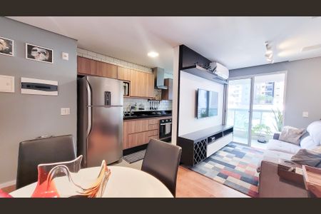 Apartamento à venda com 61m², 2 quartos e 1 vaga Apartamento à venda com 61m², 2 quartos e 1 vagaSala