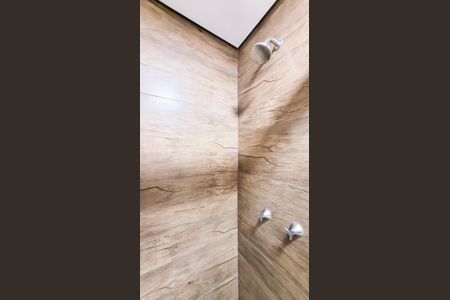 Apartamento à venda com 61m², 2 quartos e 1 vaga Apartamento à venda com 61m², 2 quartos e 1 vagaBanheiro da Suíte