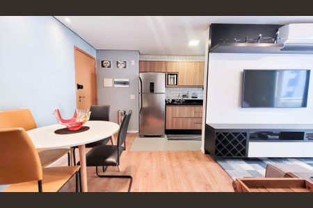 Apartamento à venda com 61m², 2 quartos e 1 vaga Apartamento à venda com 61m², 2 quartos e 1 vagaSala