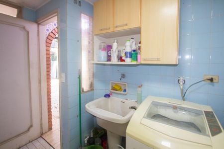 Casa à venda com 218m², 3 quartos e 1 vagaÁrea de Serviço