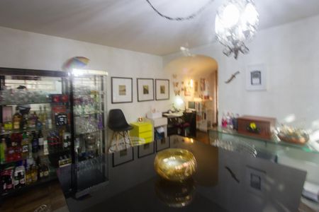 Casa à venda com 218m², 3 quartos e 1 vagaSala