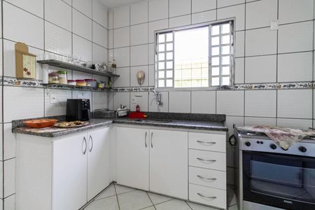 Casa à venda com 210m², 3 quartos e 3 vagas Casa à venda com 210m², 3 quartos e 3 vagasCozinha