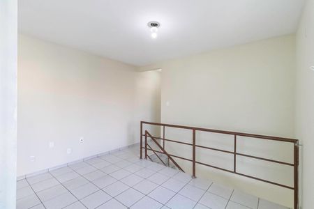 Casa à venda com 210m², 3 quartos e 3 vagas Casa à venda com 210m², 3 quartos e 3 vagasSala 2