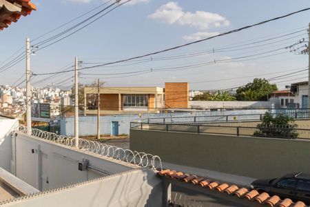 Casa à venda com 210m², 3 quartos e 3 vagas Casa à venda com 210m², 3 quartos e 3 vagasQuarto 1 - Vista