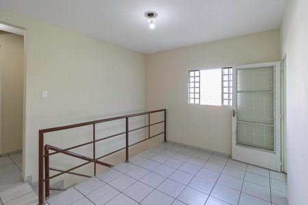 Casa à venda com 210m², 3 quartos e 3 vagas Casa à venda com 210m², 3 quartos e 3 vagasSala 2