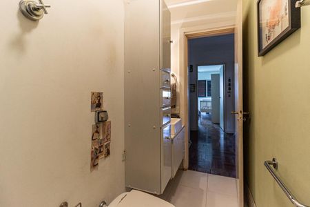 Apartamento à venda com 172m², 2 quartos e 1 vaga Apartamento à venda com 172m², 2 quartos e 1 vagaBanheiro Social