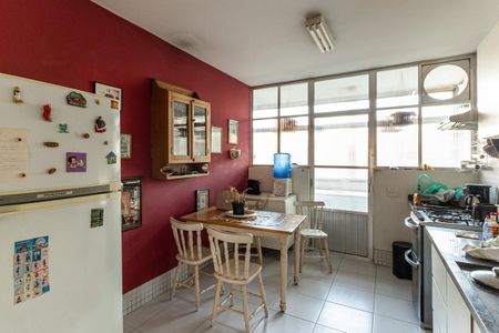 Apartamento à venda com 172m², 2 quartos e 1 vaga Apartamento à venda com 172m², 2 quartos e 1 vagaCozinha