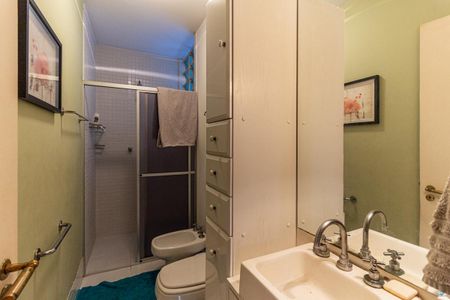 Apartamento à venda com 172m², 2 quartos e 1 vaga Apartamento à venda com 172m², 2 quartos e 1 vagaBanheiro Social