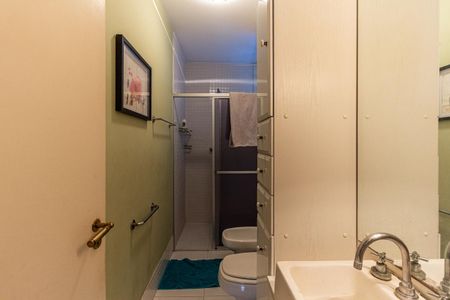 Apartamento à venda com 172m², 2 quartos e 1 vaga Apartamento à venda com 172m², 2 quartos e 1 vagaBanheiro Social