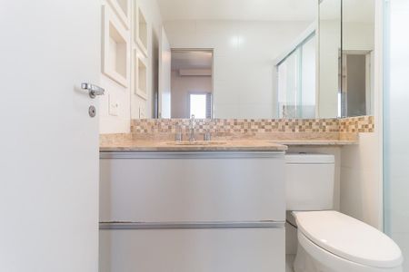 Apartamento para alugar com 86m², 3 quartos e 2 vagas Apartamento para alugar com 86m², 3 quartos e 2 vagasBanheiro da Suíte