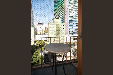 Studio para alugar com 70m², 1 quarto e sem vaga Studio para alugar com 70m², 1 quarto e sem vagaVaranda