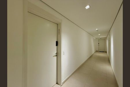 Studio para alugar com 30m², 1 quarto e sem vaga Studio para alugar com 30m², 1 quarto e sem vagaHall Apartamento